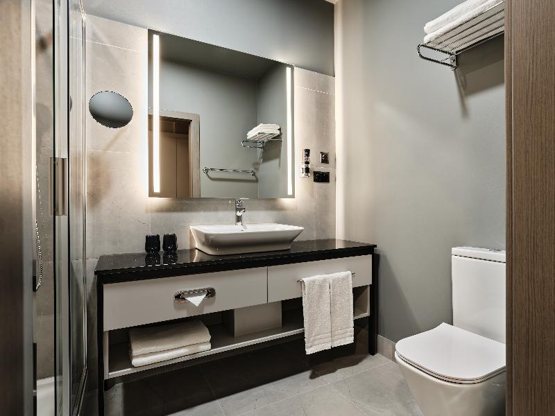 Leonardo Royal Hotel Warsaw image