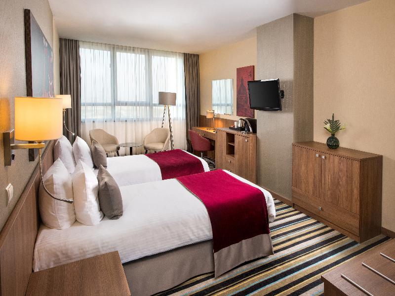 Leonardo Royal Hotel Warsaw image