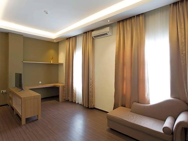 Batam Centre image