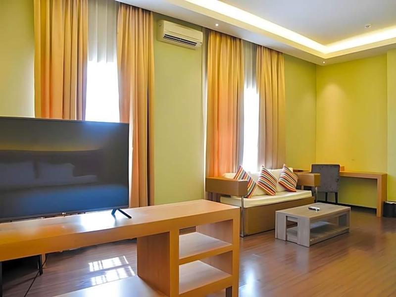 Batam Centre image
