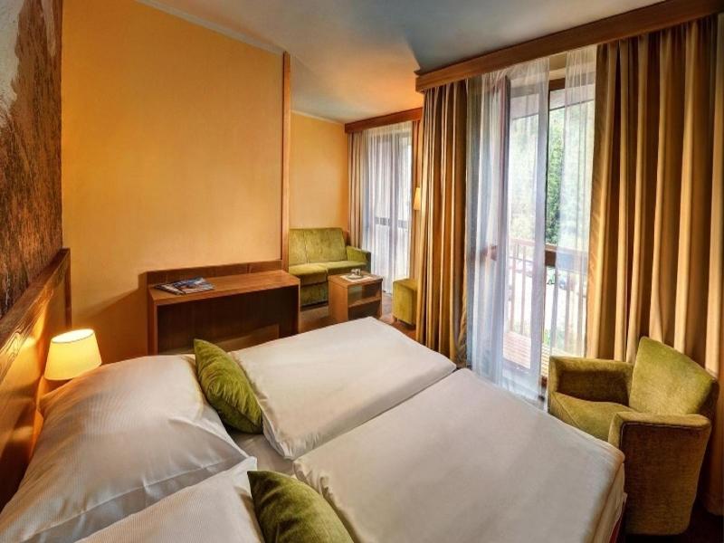 Hotel Fis image