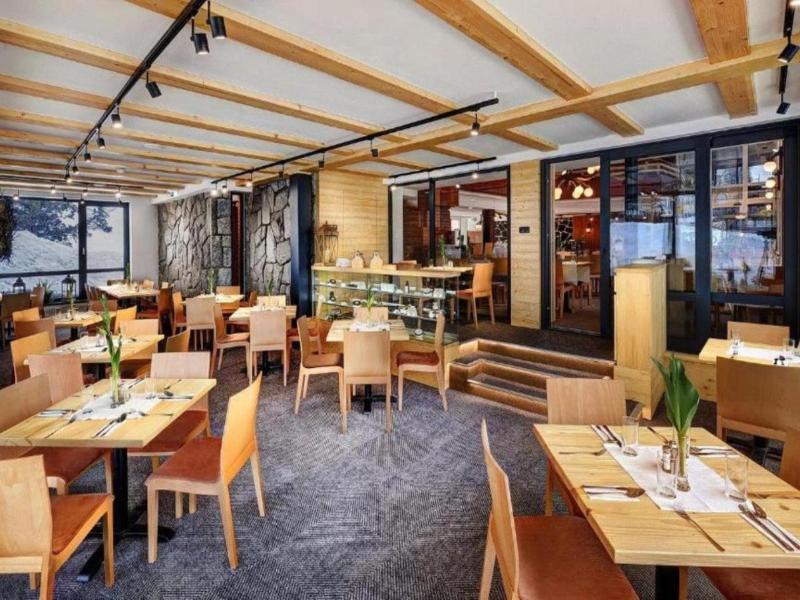 Hotel Fis image