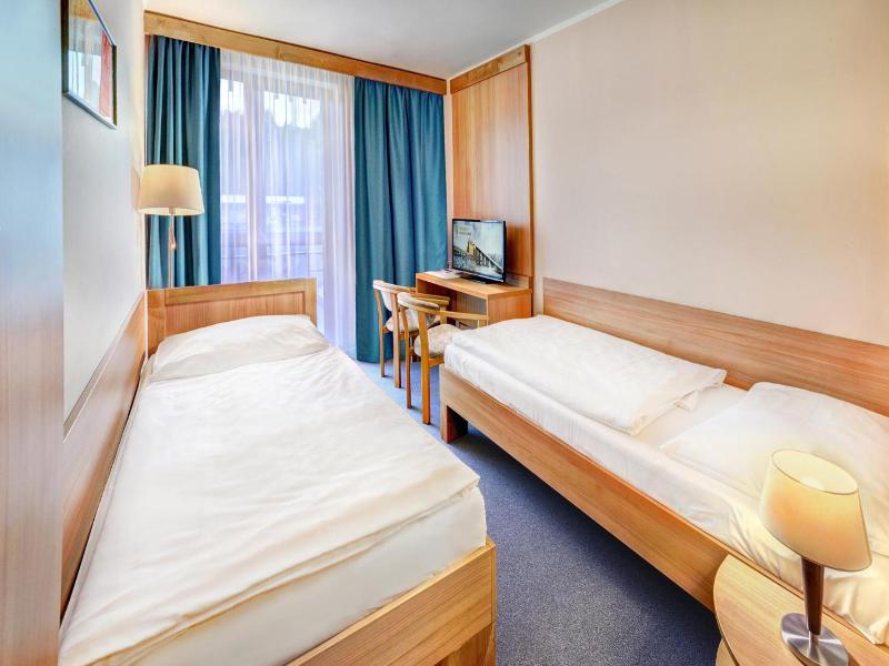 Hotel Fis image