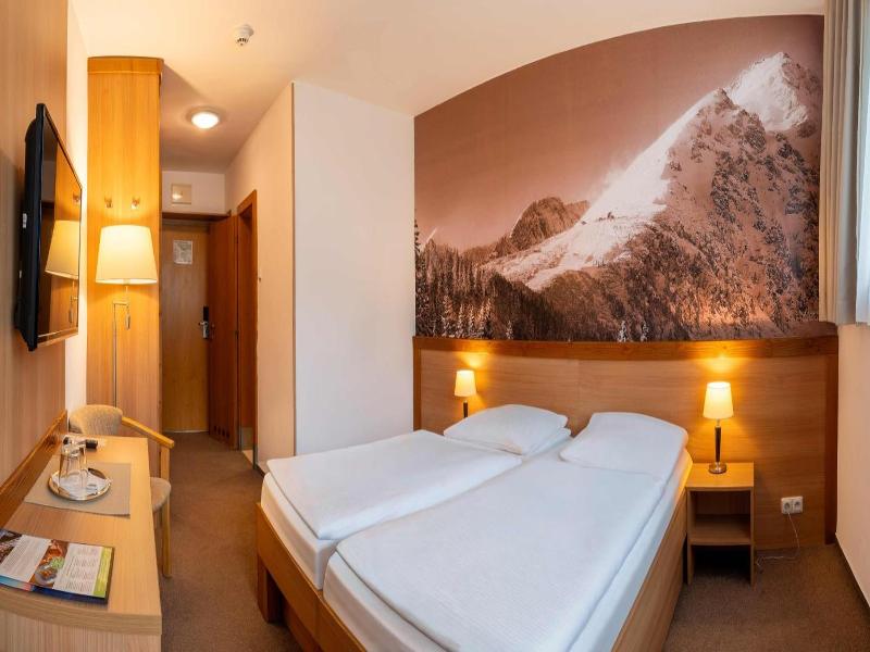 Hotel Fis image