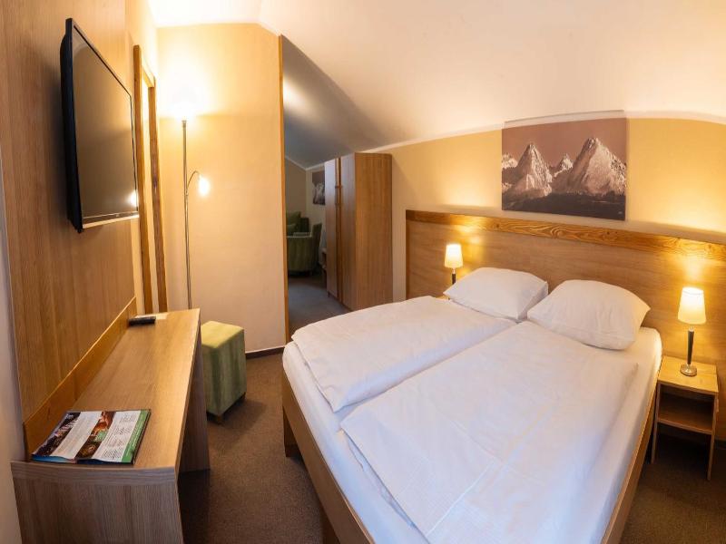 Hotel Fis image