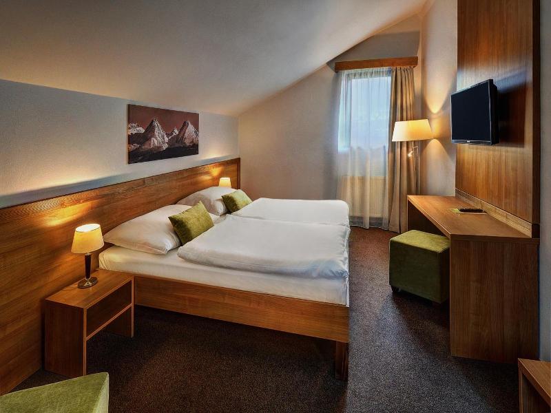 Hotel Fis image