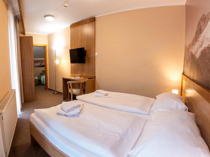 Hotel Fis image