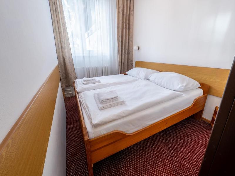 Hotel Fis image