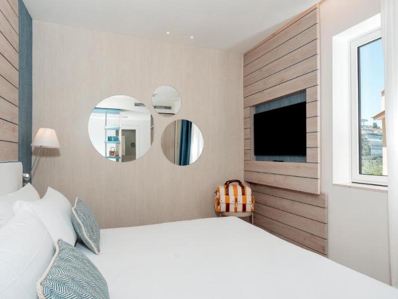 Tirrenia Hotel image