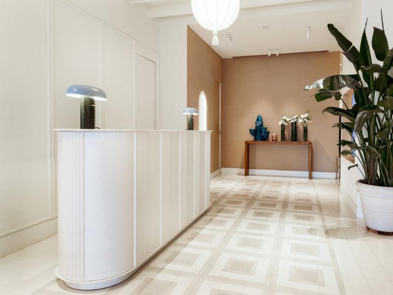 Hotel Plaza image