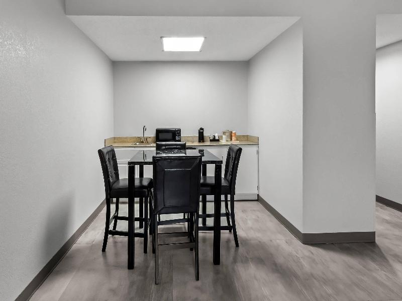 Quality Inn & Suites CVG Airport image