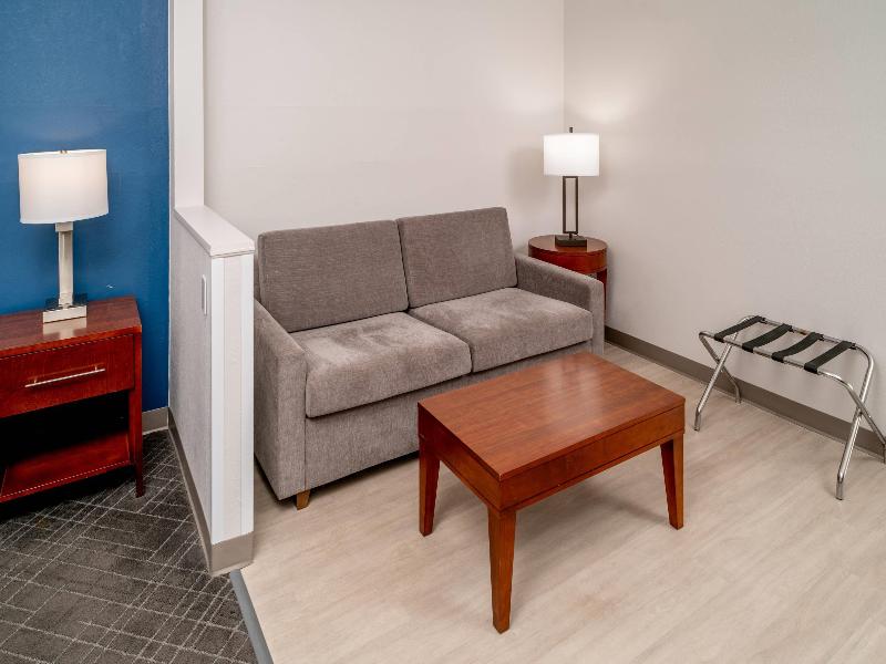 Comfort Suites Prestonsburg West image