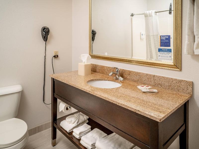 Comfort Suites Prestonsburg West image