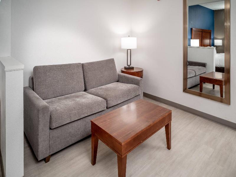 Comfort Suites Prestonsburg West image