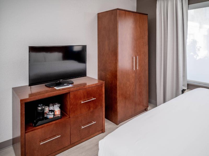 Comfort Suites Prestonsburg West image