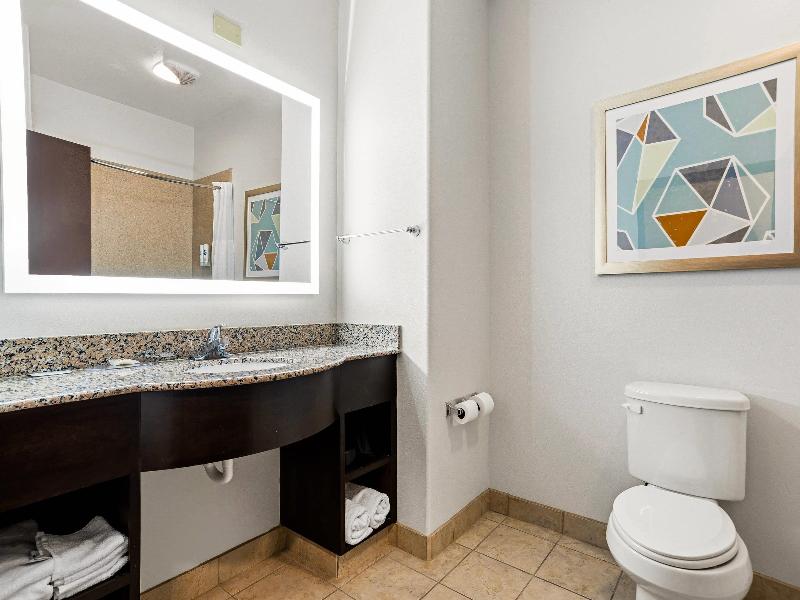 Comfort Inn & Suites Scott-West Lafayette image