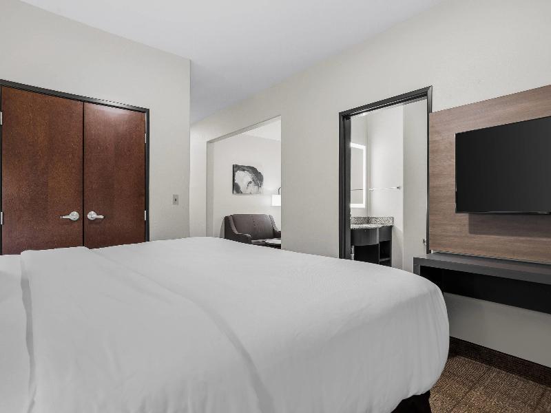 Comfort Inn & Suites Scott-West Lafayette image