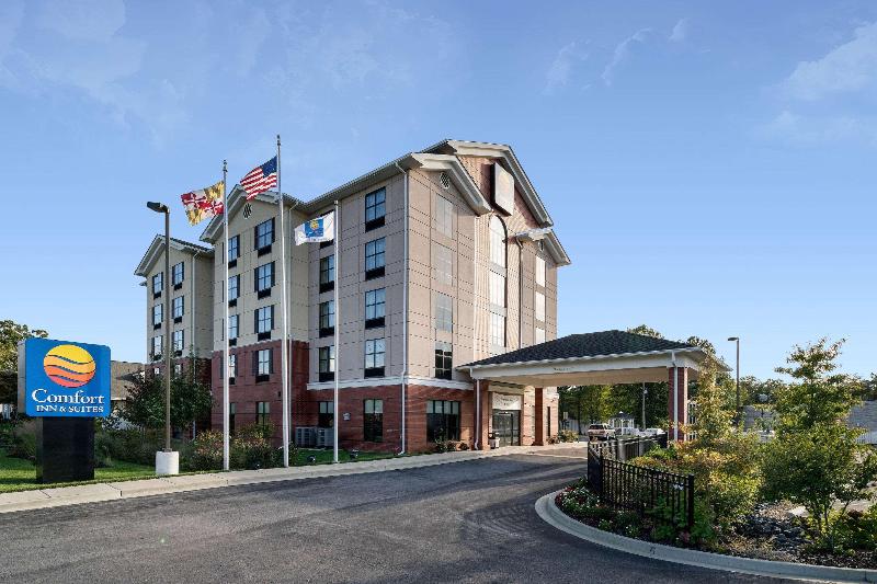 Comfort Inn & Suites Lexington Park image
