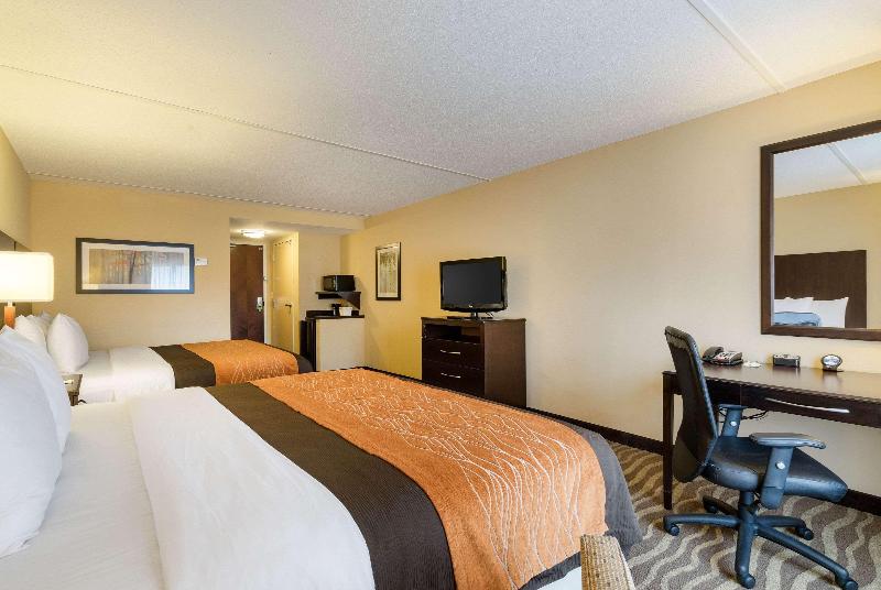Comfort Inn & Suites Lexington Park image