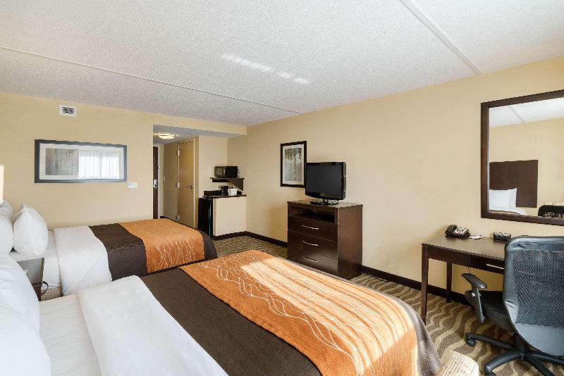 Comfort Inn & Suites Lexington Park image