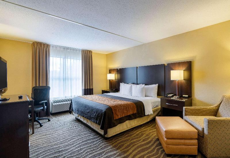 Comfort Inn & Suites Lexington Park image