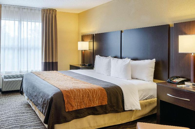 Comfort Inn & Suites Lexington Park image