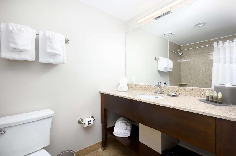 Harborside Hotel image