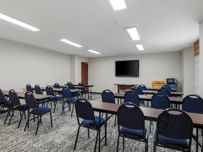 Sleep Inn & Suites Acme - Traverse City — photo 106