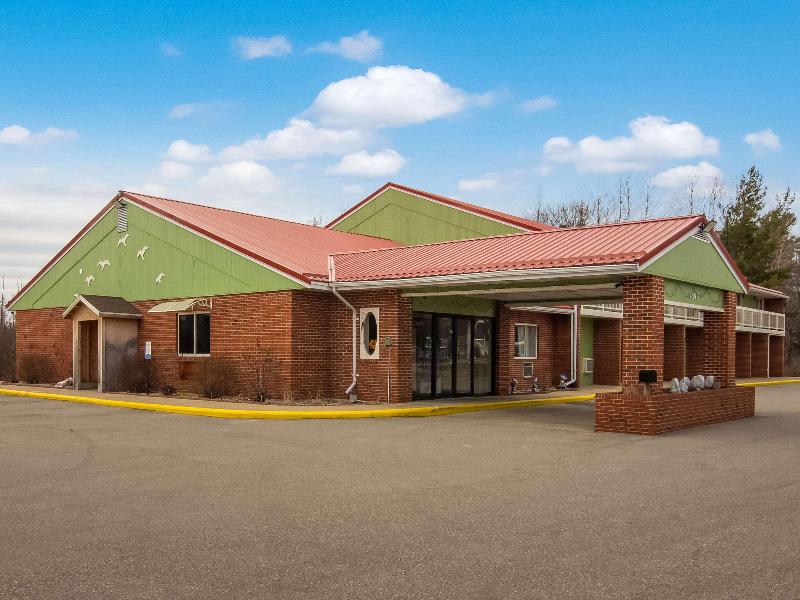 Econo Lodge Cadillac image