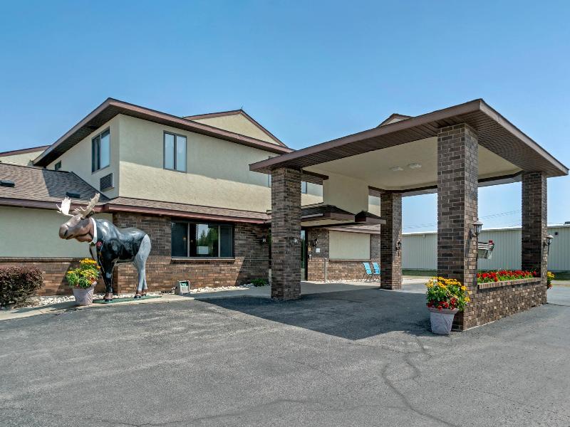 Comfort Inn Manistique image