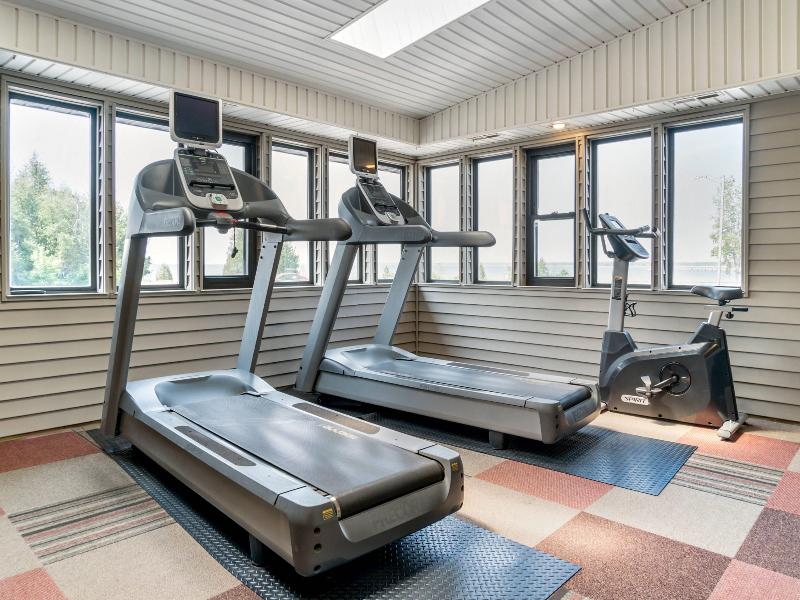 Comfort Inn Manistique image