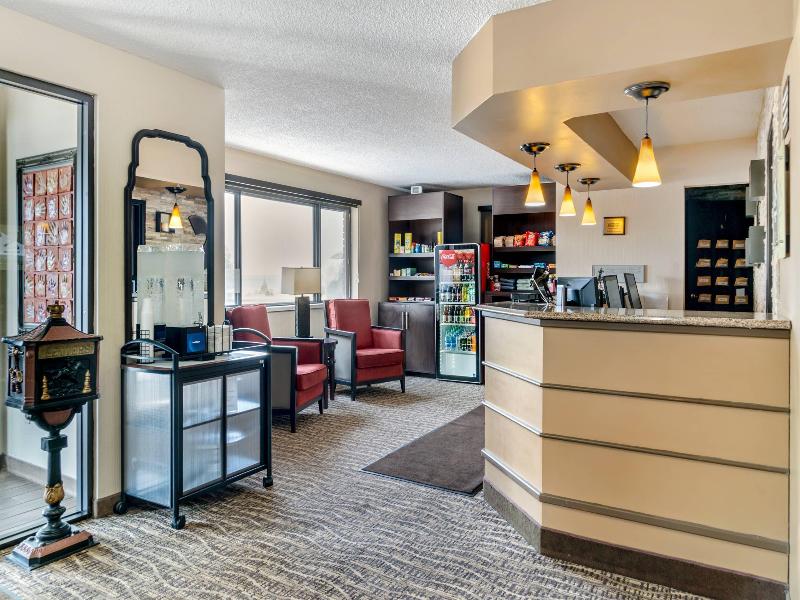 Comfort Inn Manistique image