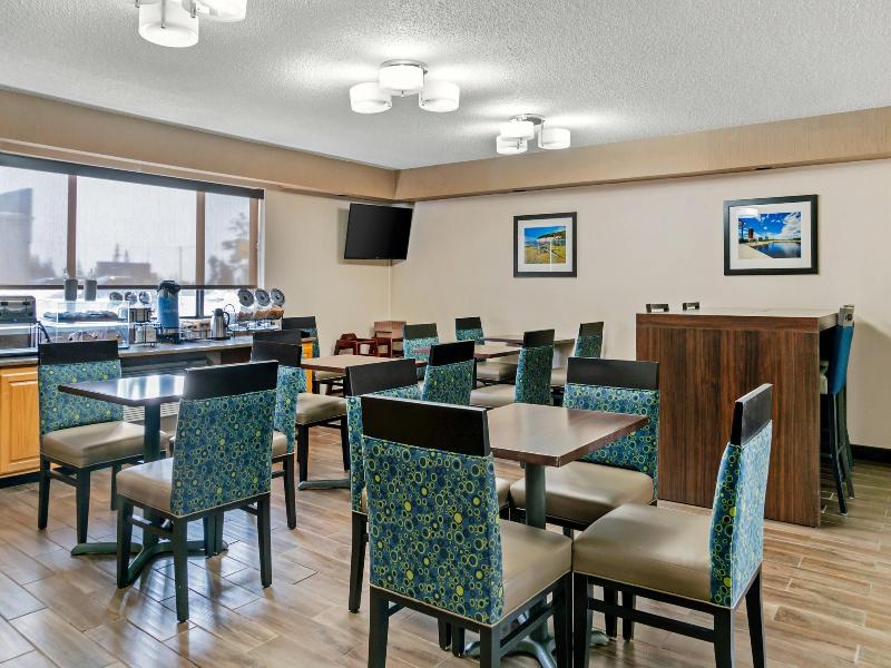 Comfort Inn Manistique image