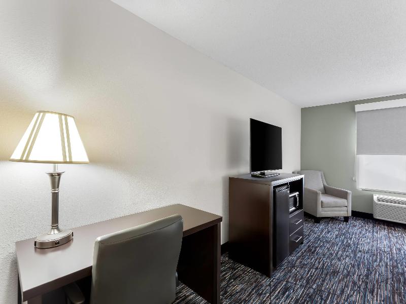 Quality Inn & Suites Niles image