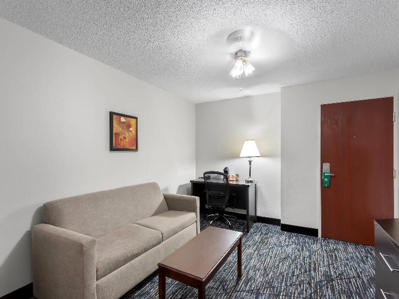Quality Inn & Suites Niles image