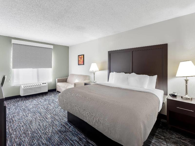 Quality Inn & Suites Niles image