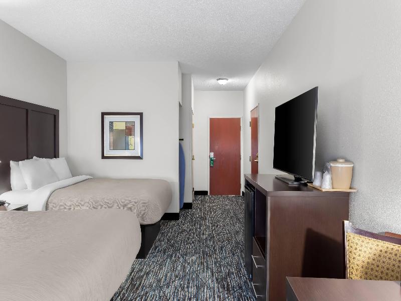 Quality Inn & Suites Niles image