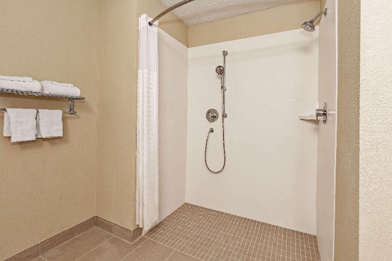 Comfort Inn Whitehall Near Michigan'S Adventure image