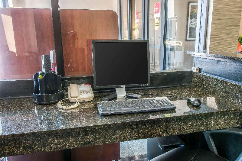 Comfort Suites Wixom image