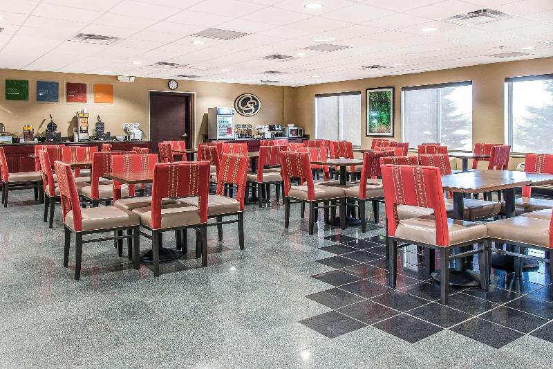 Comfort Suites Wixom image