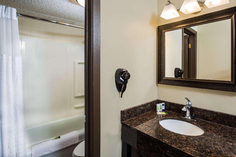 Americinn By Wyndham Baxter Brainerd image