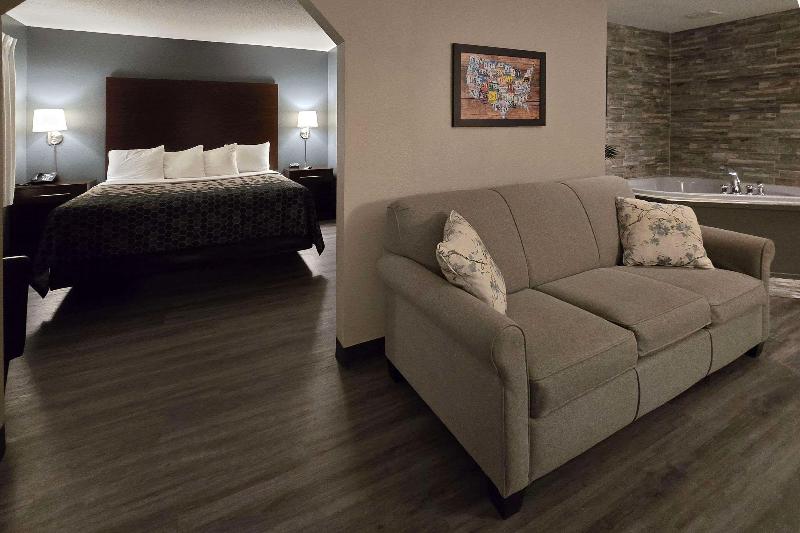 Econo Lodge Ortonville image