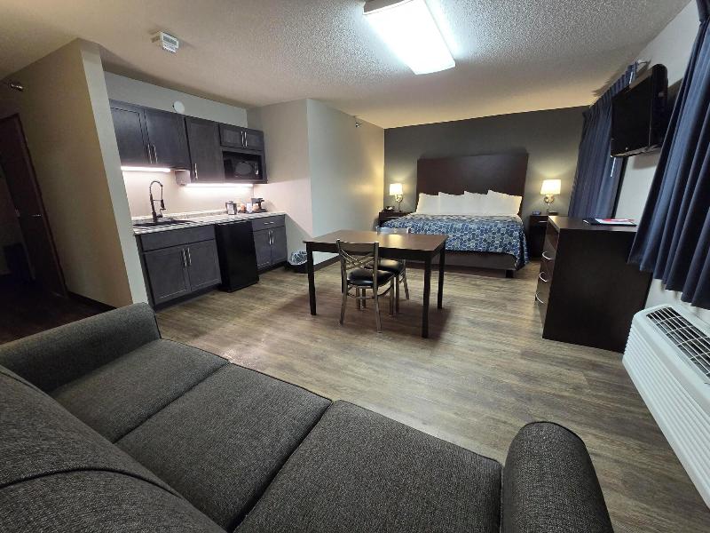 Econo Lodge Ortonville image