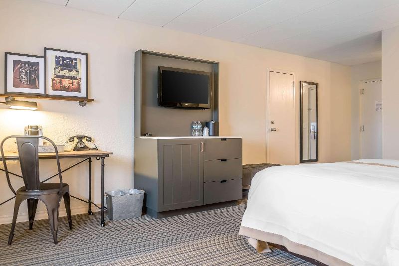 Envision Hotel St. Paul South — photo 13