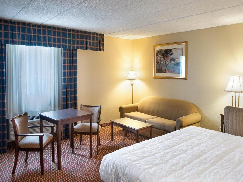 Envision Hotel St. Paul South image