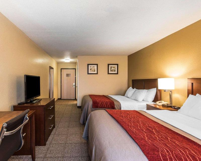 Quality Inn Hotels in Bethany, MO image