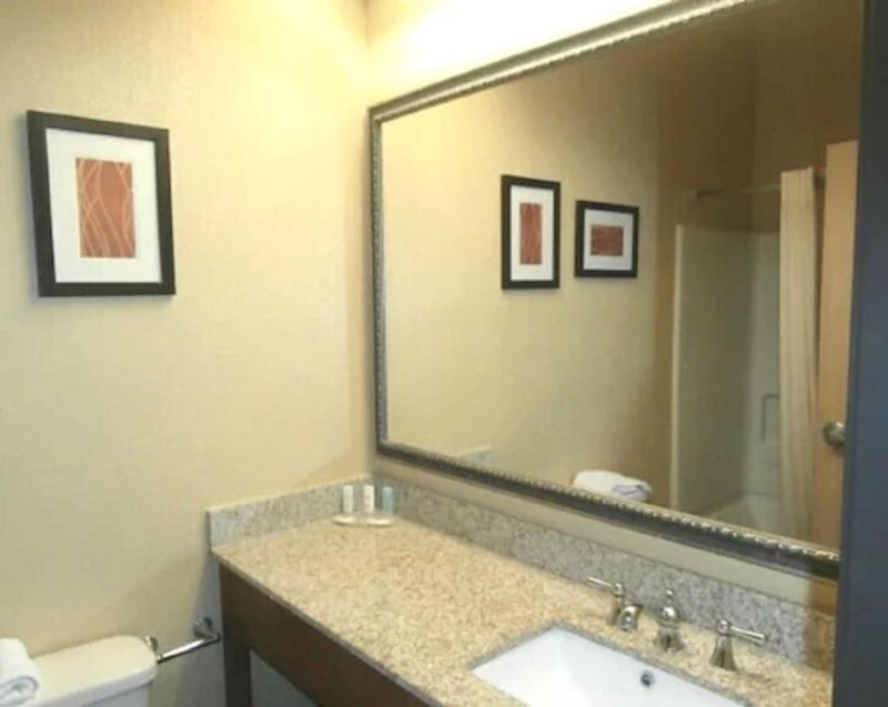 Quality Inn Hotels in Bethany, MO image