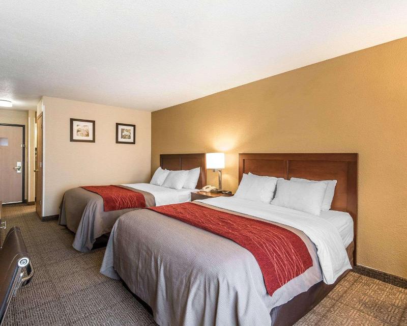 Quality Inn Hotels in Bethany, MO image