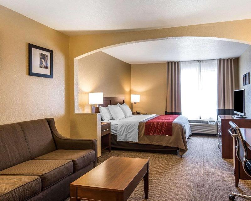 Quality Inn Hotels in Bethany, MO image