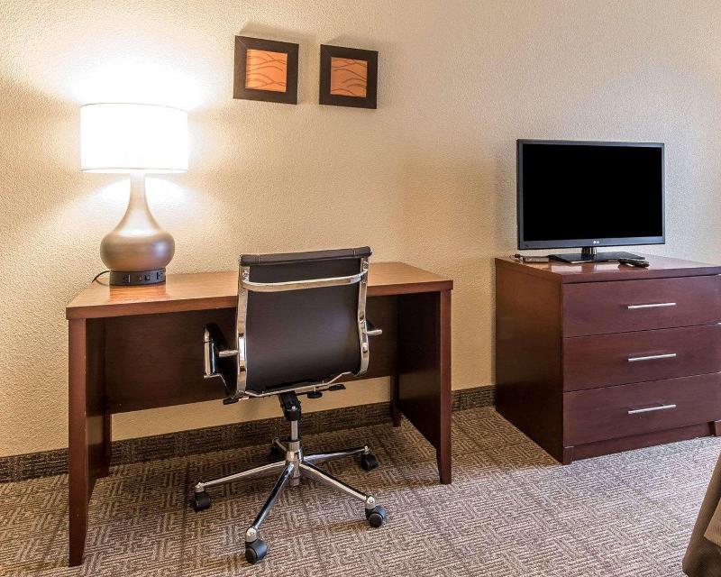 Quality Inn Hotels in Bethany, MO image